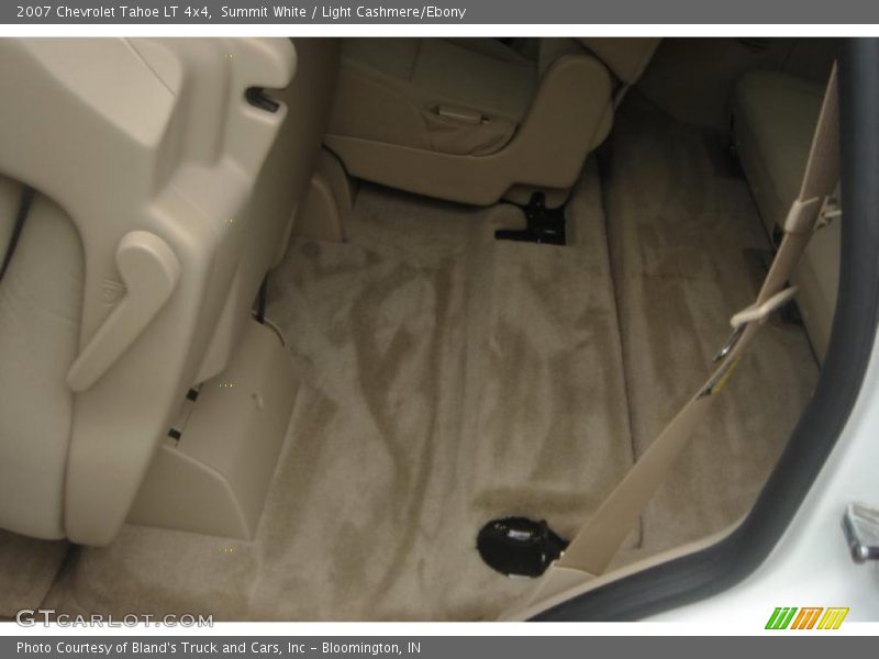 Summit White / Light Cashmere/Ebony 2007 Chevrolet Tahoe LT 4x4