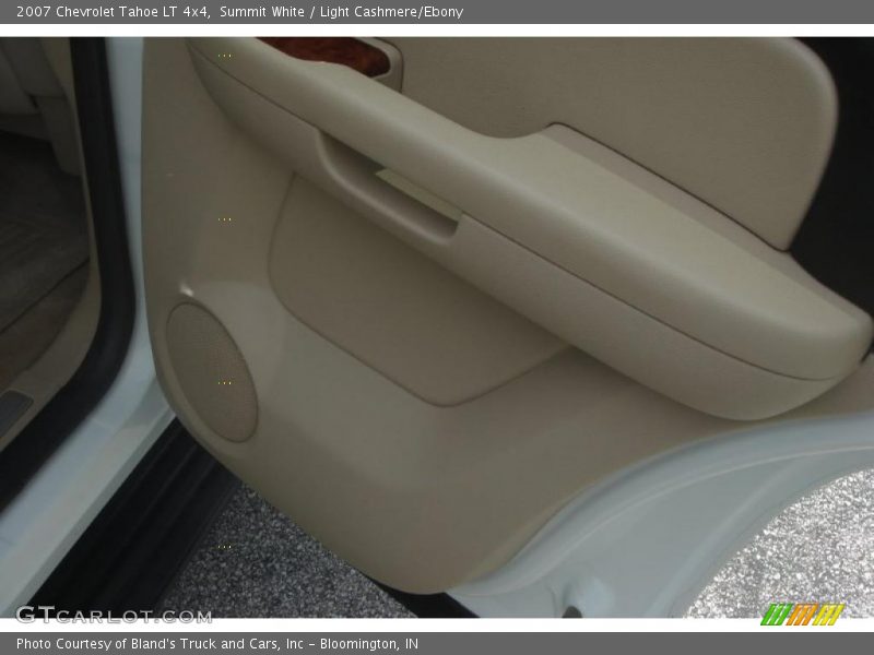 Summit White / Light Cashmere/Ebony 2007 Chevrolet Tahoe LT 4x4