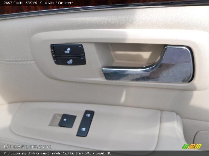 Gold Mist / Cashmere 2007 Cadillac SRX V6