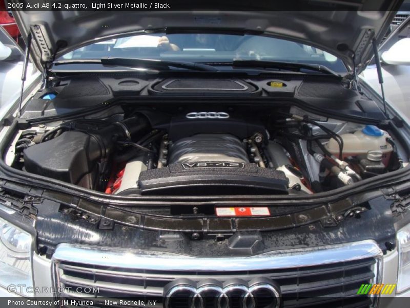 Light Silver Metallic / Black 2005 Audi A8 4.2 quattro