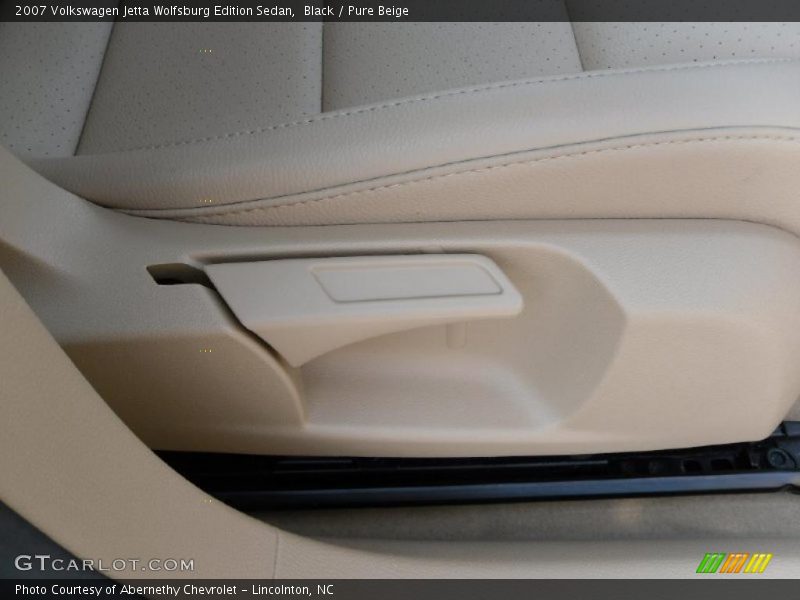 Black / Pure Beige 2007 Volkswagen Jetta Wolfsburg Edition Sedan