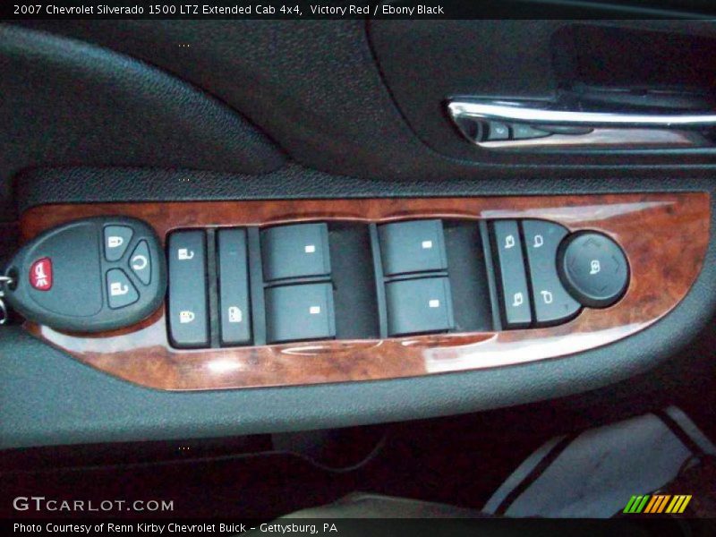 Victory Red / Ebony Black 2007 Chevrolet Silverado 1500 LTZ Extended Cab 4x4