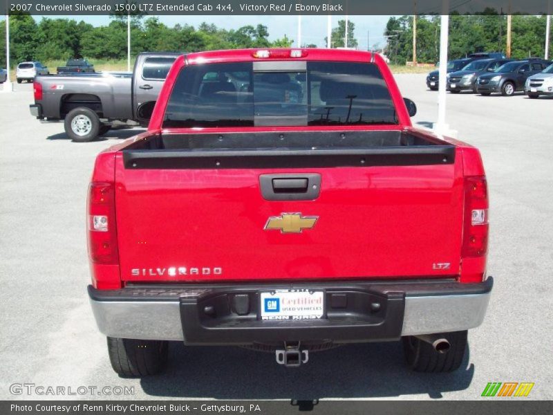 Victory Red / Ebony Black 2007 Chevrolet Silverado 1500 LTZ Extended Cab 4x4