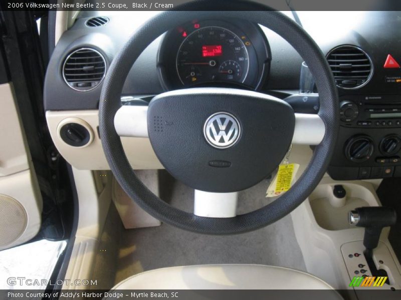 Black / Cream 2006 Volkswagen New Beetle 2.5 Coupe