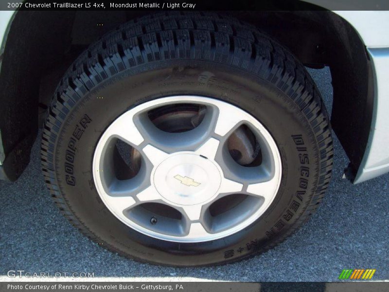 Moondust Metallic / Light Gray 2007 Chevrolet TrailBlazer LS 4x4