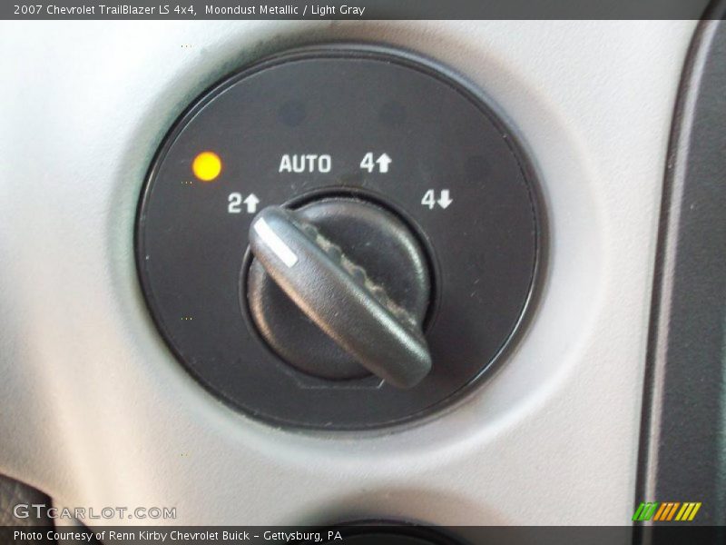 Moondust Metallic / Light Gray 2007 Chevrolet TrailBlazer LS 4x4