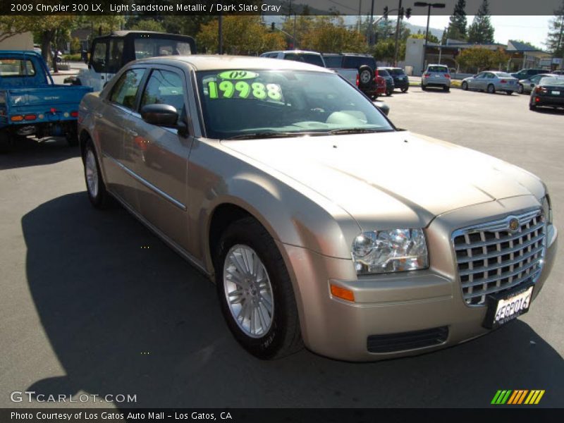 Light Sandstone Metallic / Dark Slate Gray 2009 Chrysler 300 LX