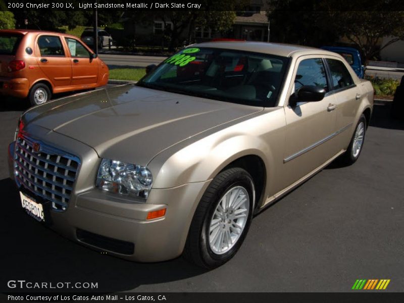 Light Sandstone Metallic / Dark Slate Gray 2009 Chrysler 300 LX