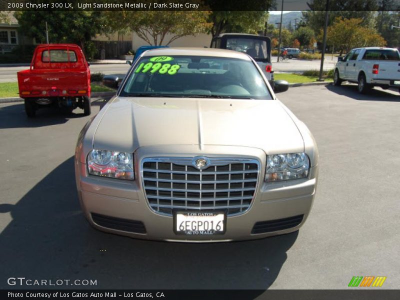 Light Sandstone Metallic / Dark Slate Gray 2009 Chrysler 300 LX