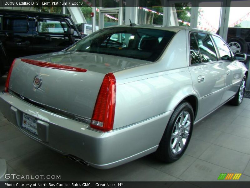 Light Platinum / Ebony 2008 Cadillac DTS