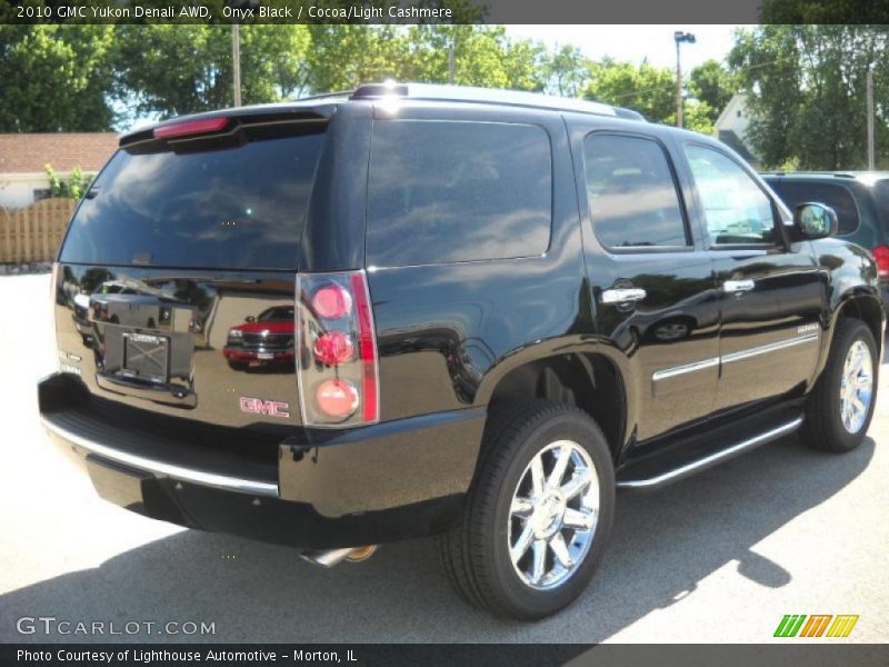 Onyx Black / Cocoa/Light Cashmere 2010 GMC Yukon Denali AWD