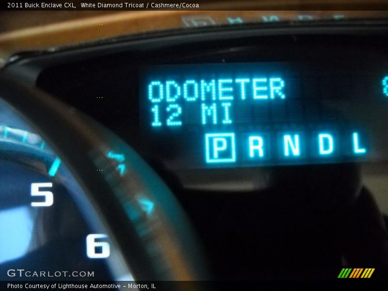 White Diamond Tricoat / Cashmere/Cocoa 2011 Buick Enclave CXL