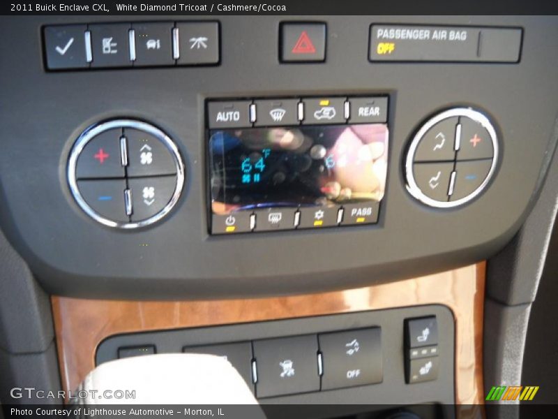 White Diamond Tricoat / Cashmere/Cocoa 2011 Buick Enclave CXL