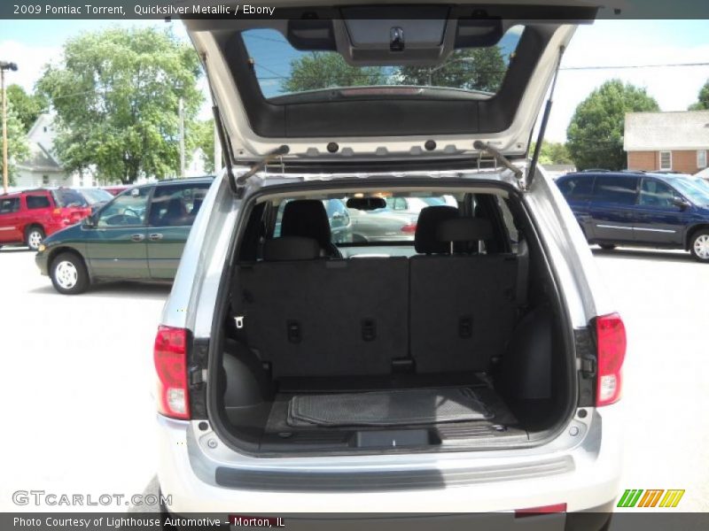 Quicksilver Metallic / Ebony 2009 Pontiac Torrent