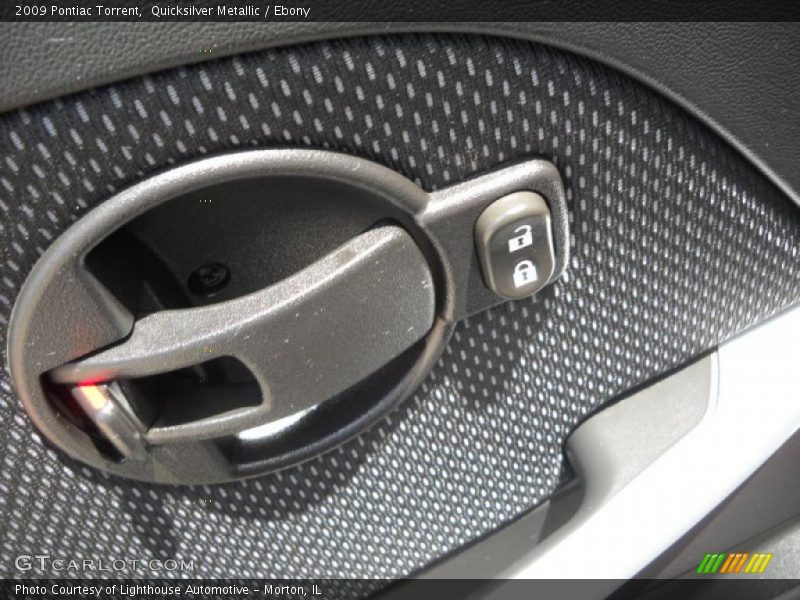 Quicksilver Metallic / Ebony 2009 Pontiac Torrent
