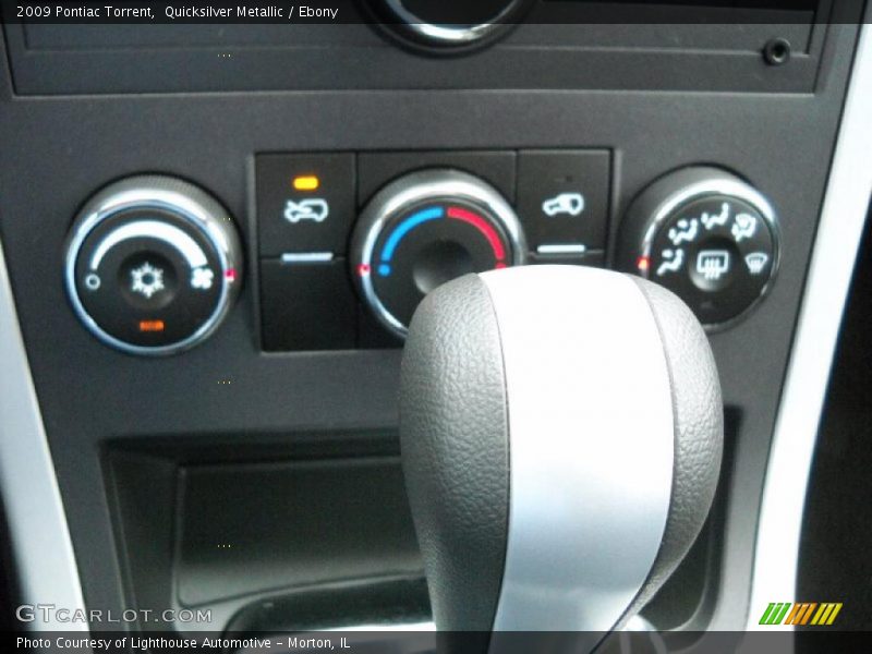 Quicksilver Metallic / Ebony 2009 Pontiac Torrent