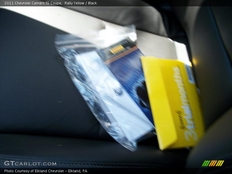 Rally Yellow / Black 2011 Chevrolet Camaro SS Coupe