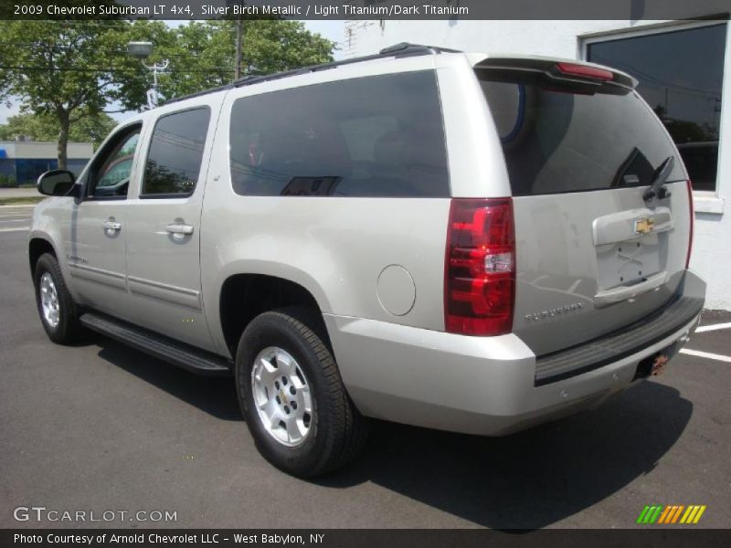 Silver Birch Metallic / Light Titanium/Dark Titanium 2009 Chevrolet Suburban LT 4x4
