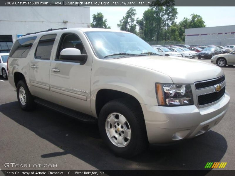 Silver Birch Metallic / Light Titanium/Dark Titanium 2009 Chevrolet Suburban LT 4x4