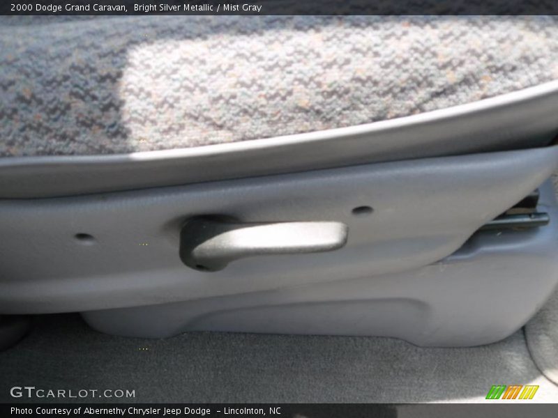 Bright Silver Metallic / Mist Gray 2000 Dodge Grand Caravan