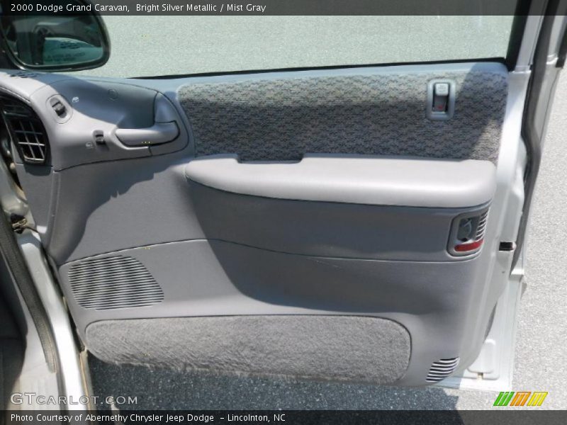 Bright Silver Metallic / Mist Gray 2000 Dodge Grand Caravan