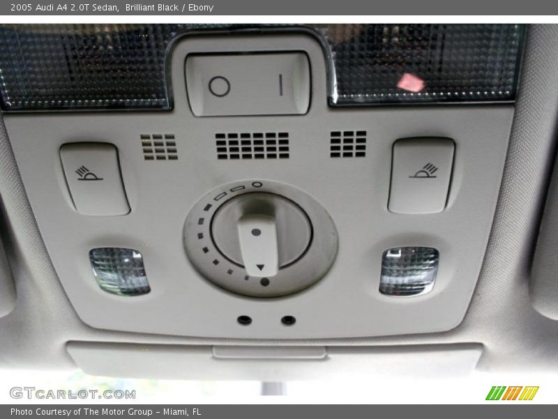 Brilliant Black / Ebony 2005 Audi A4 2.0T Sedan