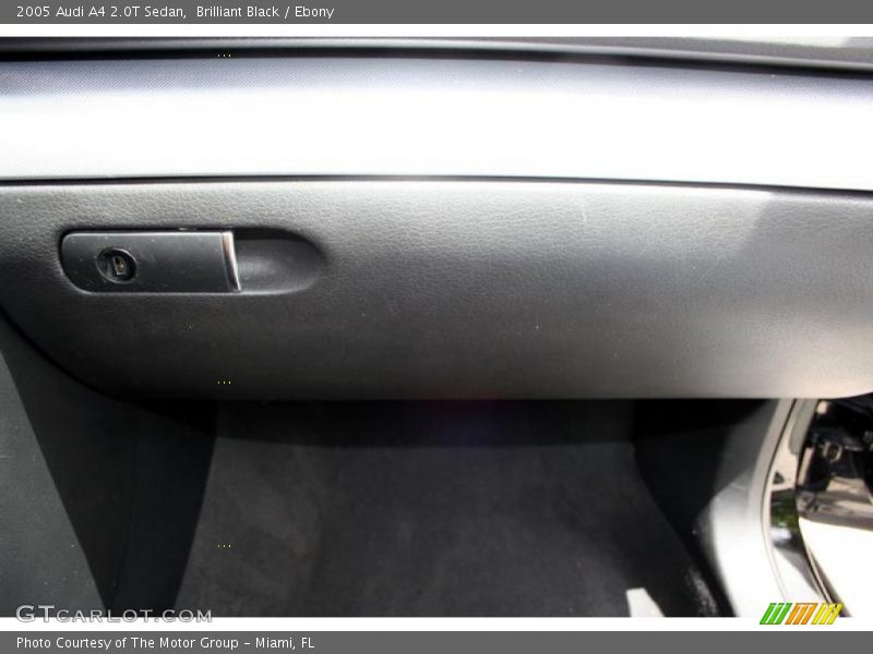 Brilliant Black / Ebony 2005 Audi A4 2.0T Sedan