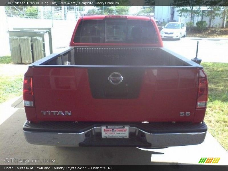 Red Alert / Graphite Black/Titanium 2007 Nissan Titan XE King Cab