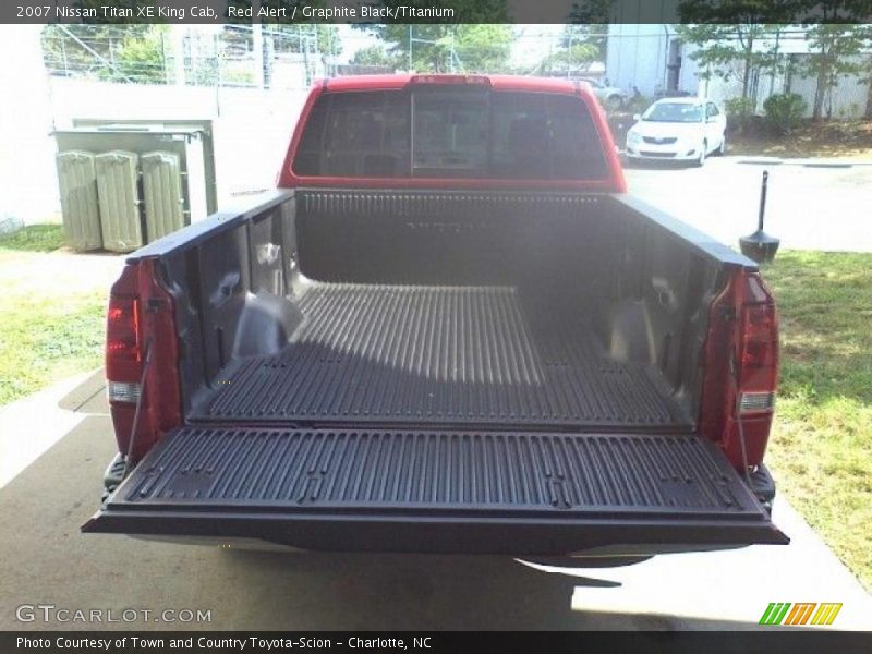 Red Alert / Graphite Black/Titanium 2007 Nissan Titan XE King Cab