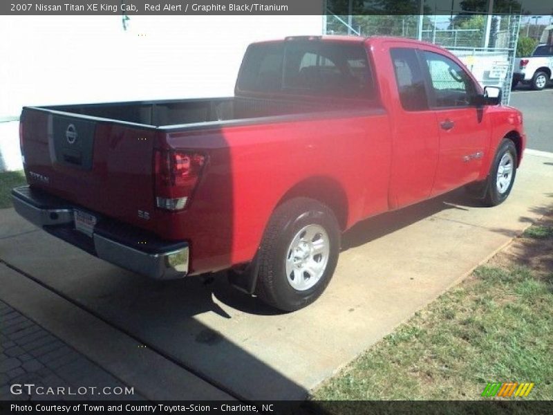 Red Alert / Graphite Black/Titanium 2007 Nissan Titan XE King Cab