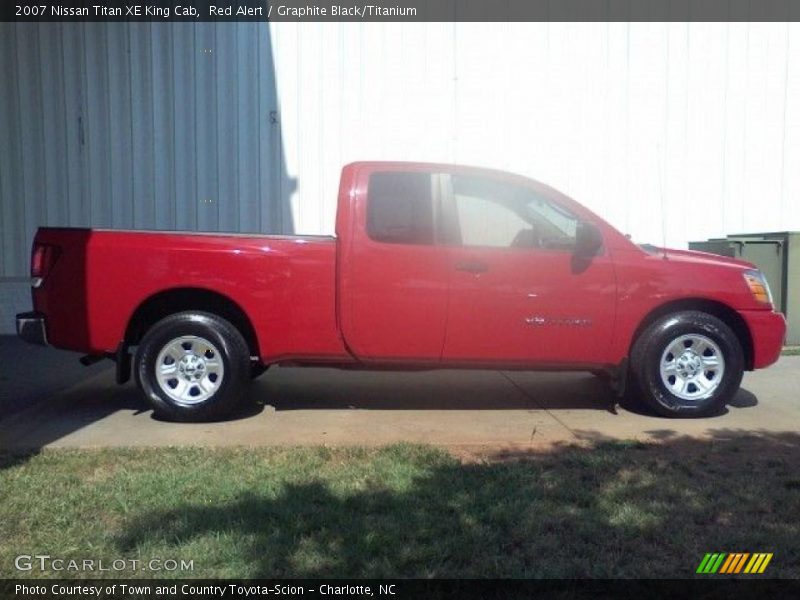 Red Alert / Graphite Black/Titanium 2007 Nissan Titan XE King Cab