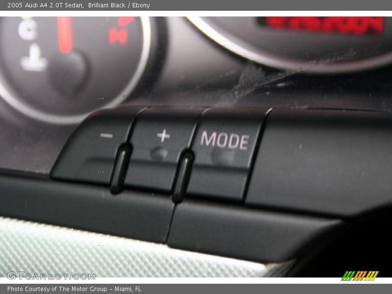 Brilliant Black / Ebony 2005 Audi A4 2.0T Sedan