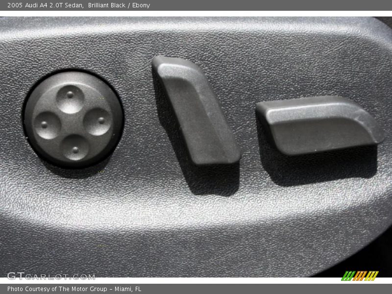 Brilliant Black / Ebony 2005 Audi A4 2.0T Sedan