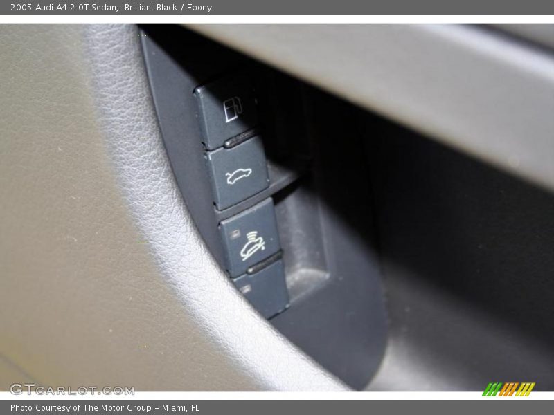 Brilliant Black / Ebony 2005 Audi A4 2.0T Sedan