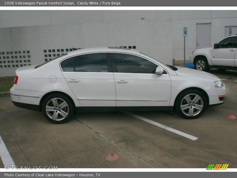 Candy White / Pure Beige 2008 Volkswagen Passat Komfort Sedan