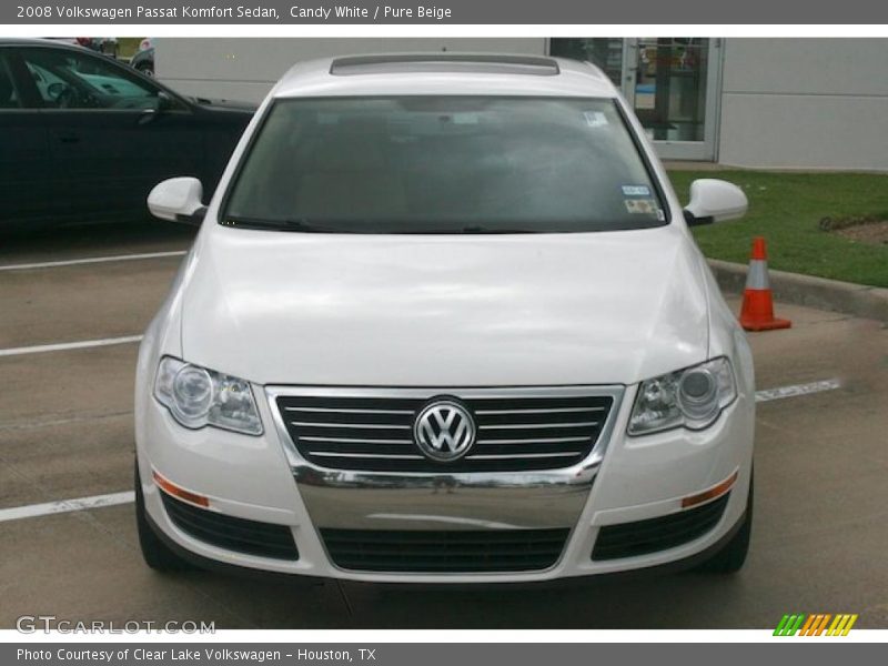 Candy White / Pure Beige 2008 Volkswagen Passat Komfort Sedan