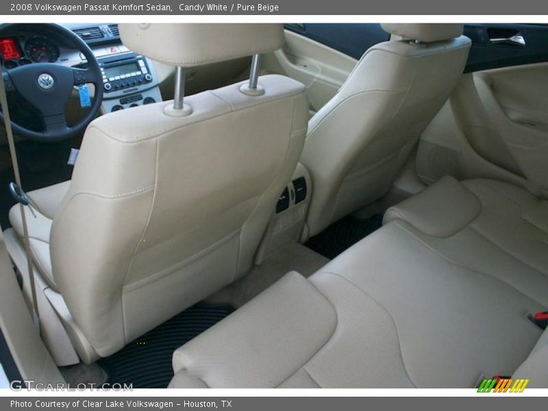 Candy White / Pure Beige 2008 Volkswagen Passat Komfort Sedan