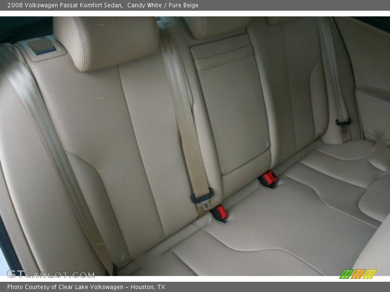 Candy White / Pure Beige 2008 Volkswagen Passat Komfort Sedan