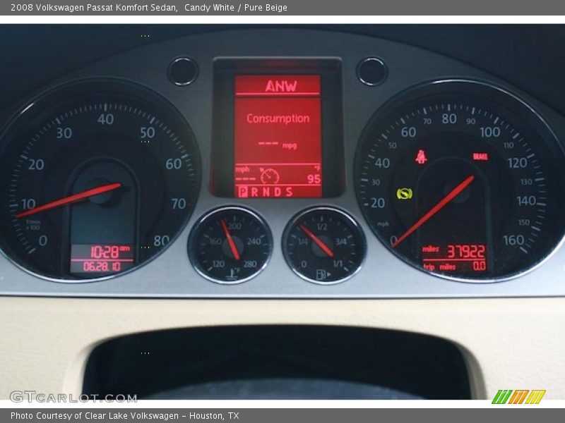 Candy White / Pure Beige 2008 Volkswagen Passat Komfort Sedan