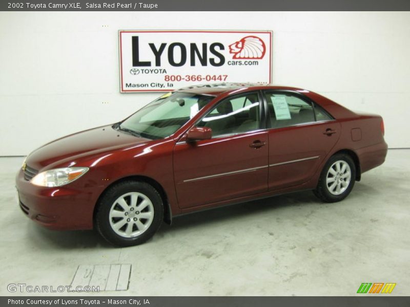 Salsa Red Pearl / Taupe 2002 Toyota Camry XLE