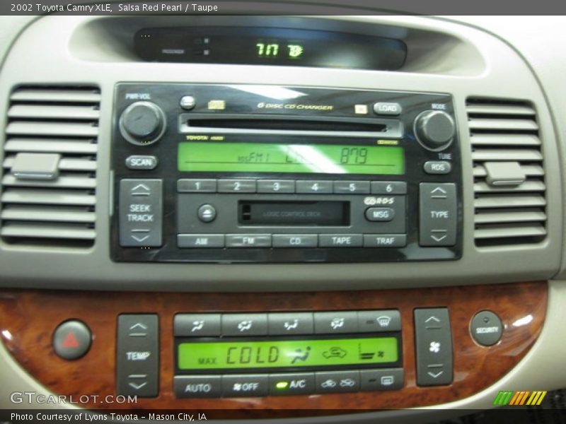 Salsa Red Pearl / Taupe 2002 Toyota Camry XLE
