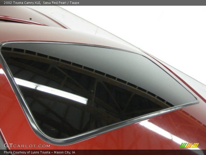 Salsa Red Pearl / Taupe 2002 Toyota Camry XLE