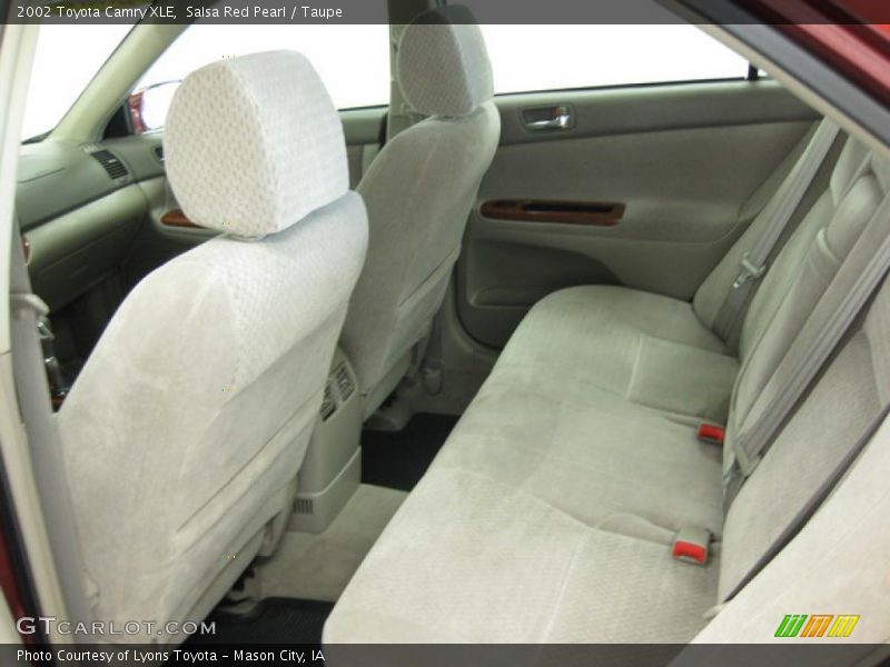Salsa Red Pearl / Taupe 2002 Toyota Camry XLE