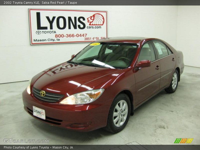 Salsa Red Pearl / Taupe 2002 Toyota Camry XLE