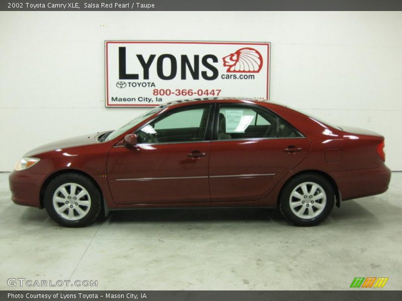 Salsa Red Pearl / Taupe 2002 Toyota Camry XLE