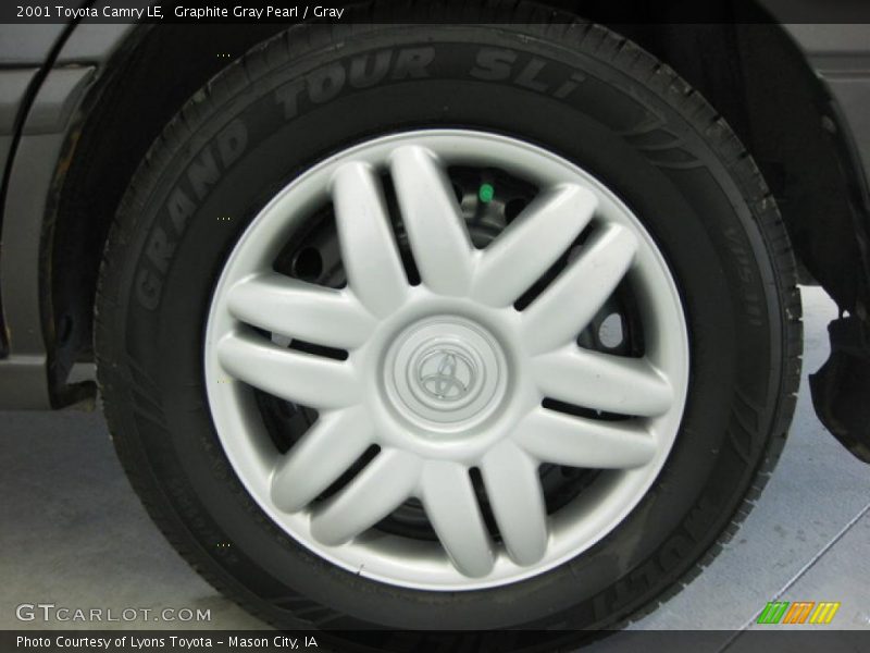 Graphite Gray Pearl / Gray 2001 Toyota Camry LE