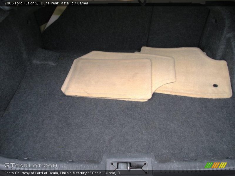 Dune Pearl Metallic / Camel 2006 Ford Fusion S