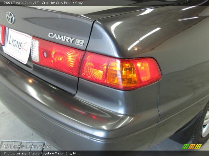 Graphite Gray Pearl / Gray 2001 Toyota Camry LE