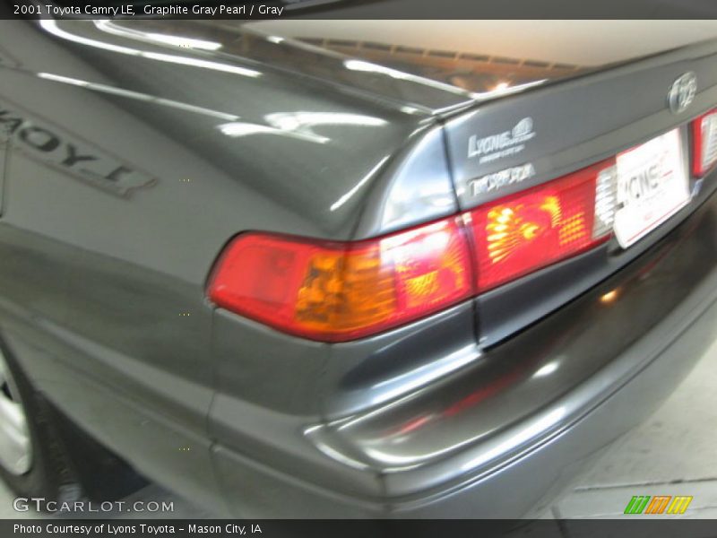 Graphite Gray Pearl / Gray 2001 Toyota Camry LE