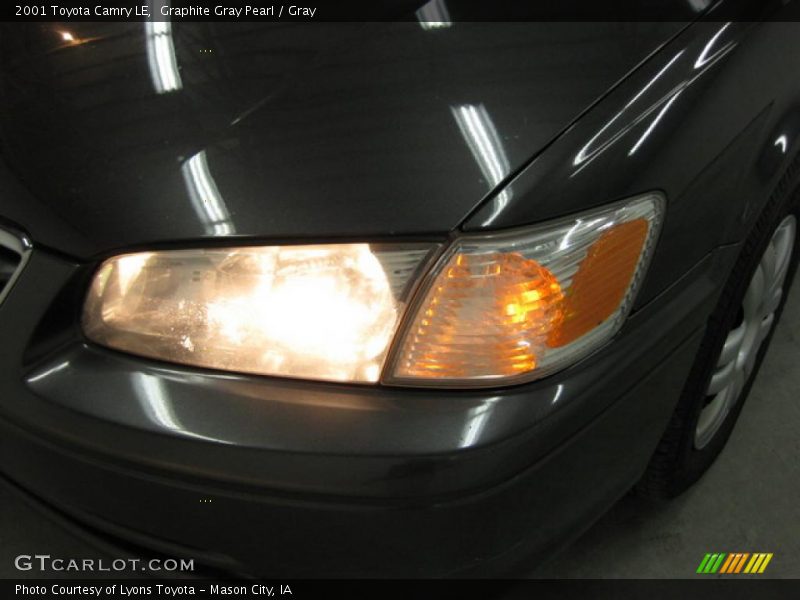 Graphite Gray Pearl / Gray 2001 Toyota Camry LE